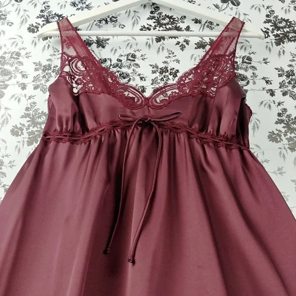 Vintage Christian Dior Burgundy Satin and Lace Nightgown Long Nightgown Size M - Picture 2 of 7